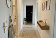 Sehr einladende, großzügige 2-Raum-Wohnung mit Loggia! Im Stadtteil Niedernhart/Spallerhof direkt neben dem Vital- und Einkaufszentrum Muldenstraße!