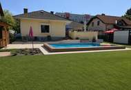 Wohnen mit Urlaubsflair | riesiges Grundstück (Teilung möglich) mit großer Terrasse und Pool | Offener Kamin und Klimaanlage | U1-Station | Garage