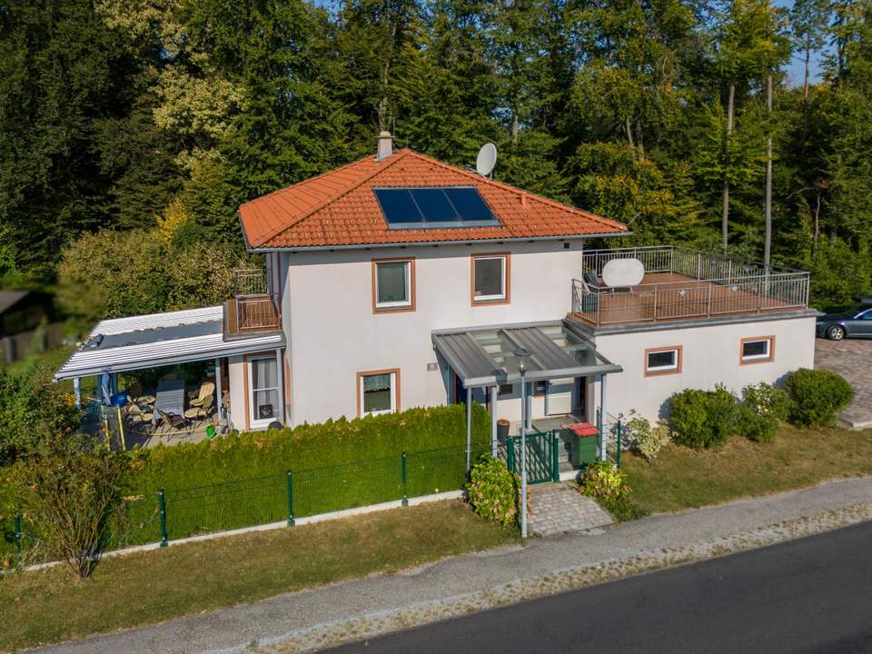 Nähe Privatklinik Graz-Ragnitz. Modernes Einfamilienhaus mit Erdwärmeheizung und Solaranlage!