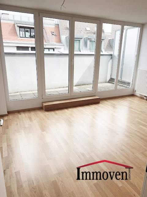 2-Zimmerwohnung mit Loggia in U-Bahn Nähe! (Mietbeginn 01.07.2025)