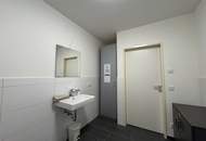 Moderne Drei-Zimmer-Wohnung mit Parkplatz und Tiefgaragenstellplatz | HOF