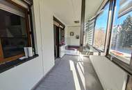 ZENTRAL, SONNIGE LOGGIA, TIEFGARAGENPARKPLATZ- ALLES WAS MAN BRAUCHT!