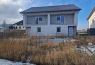 BAUHERREN AUFGEPASST: GELEGENHEIT AUF EINE DOPPELHAUSHÄLFTE MIT GERINGFÜGIGEN FERTIGSTELLUNGSARBEITEN