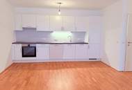 AB SOFORT! Familienwohnung, 3 zentrale Zimmer, Wohnfläche 91m2 inklusive Loggia/ AUCH WG tauglich!