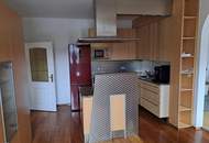 Großes Geschäftshaus mit Innenhof, Lager/Büro und Wohnung in Lockenhaus