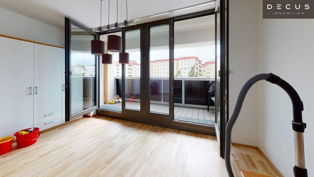 ANLEGERWOHNUNG - GARCOINNIERE MIT GROSSER LOGGIA - WIENER NEUSTADT