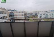 Geräumige 3-Zimmer-Wohnung im Dachgeschoss mit hochwertiger Ausstattung inkl. Klimaanlagen!