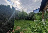 SOLIDES WOHNHAUS MIT EHEMALIGEM SOMMERHAUS, HERRLICHER TERRASSE UND POOL IN TRAUMHAFTER RUHELAGE