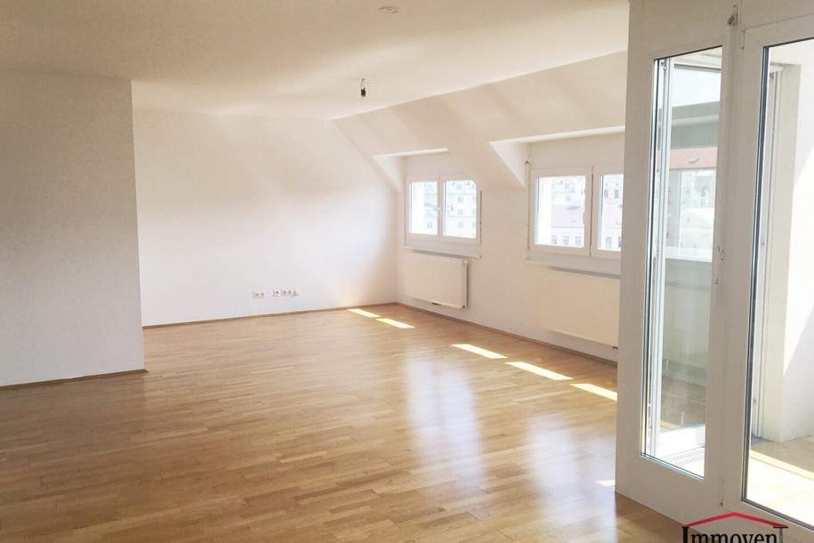 ABSOLUTE RUHELAGE UND EINFACH PERFEKT - große Dachgeschosswohnung mit mehreren Freiflächen! (Mietbeginn 01.06.2026), Wohnung-miete, 2.848,90,€, 1060 Wien 6., Mariahilf