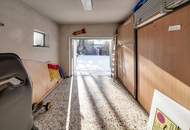 "Ankommen am Promenadenweg: Bungalow im Grünen – nahe Wien mit Potential"