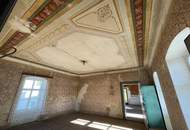 Ein großes Familien-Wohnhaus zum Renovieren, Bastlertraum, wenig Garten