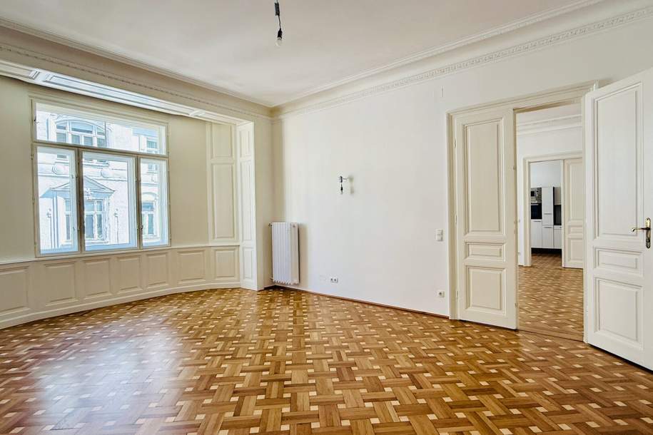 Erstbezug nach Sanierung - Stilaltbauwohnung mit kleinem Balkon, Wohnung-miete, 2.994,00,€, 1010 Wien 1., Innere Stadt