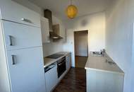 unbefristet | große 2 Zimmer-Wohnung