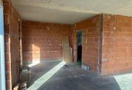 Hochwertiger Rohbau mit toller Aussicht