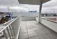 ZU HAUSE AM PULS DER STADT