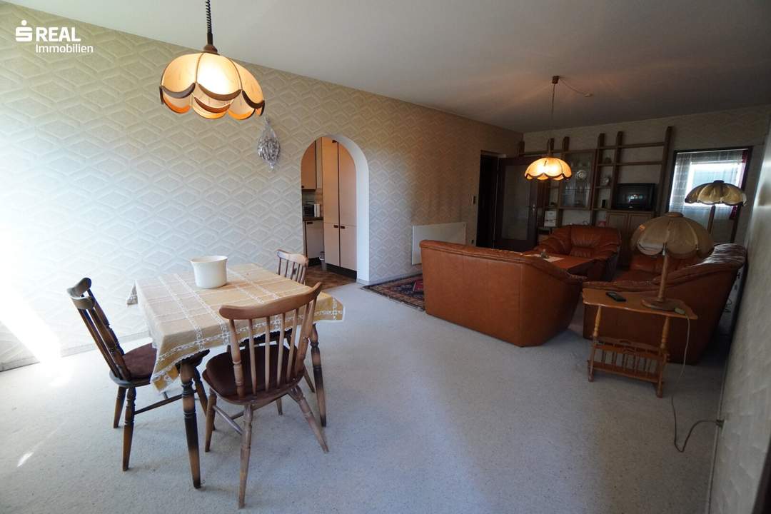 großzügige 4 Zimmer-Wohnung zum fairen Preis