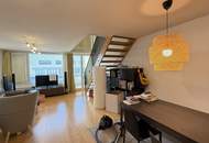 Tokiostraße / Kirschblütenpark: VIS / Japanische Schule: Möblierte 4 Zimmer-Maisonetten-Wohnung mit einer Loggia und Terrasse + optionaler Garagenstellplatz!