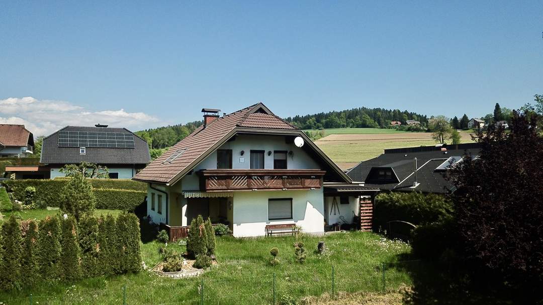Gepflegtes Einfamilienhaus in ruhiger Lage in Moosburg!