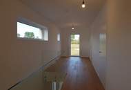 PERFEKTES, MODERNES, NEUES TRAUMHAUS IM ERSTBEZUG AM FELSER SEE
