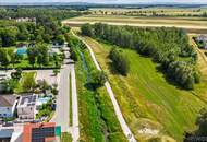**Private Wohlfühloase mit Pool, Wintergarten & unverbaubaren Blick ins Grüne**