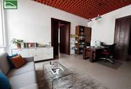 Arbeiten mit Atmosphäre: Altbaujuwel mit Mid-Century-Flair
