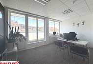 Weitläufiges DG-Büro mit Rundumblick im Herzen von Mödling