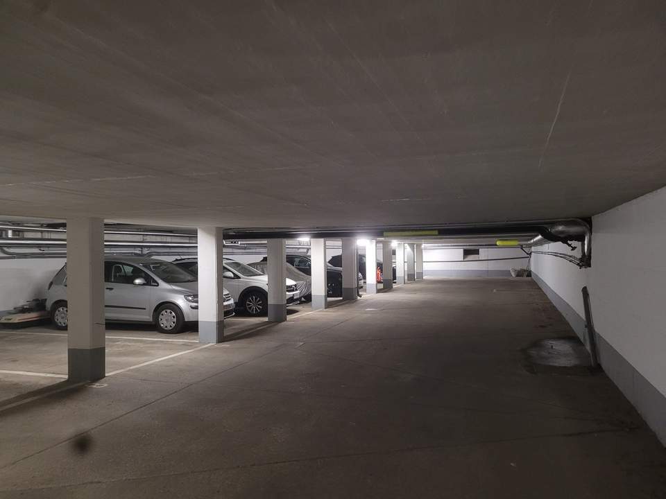Garagenparkplatz Neuwaldeggerstraße 41, 1170 Wien