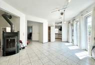 WOHLFÜHLOASE IM GRÜNEN I Haus mit Ausbaupotenzial I großzügige Terrasse I 4-Autostellplätze I Garage &amp; Carport I Fußbodenheizung I Tischler Einbauküche I absolute Ruhelage