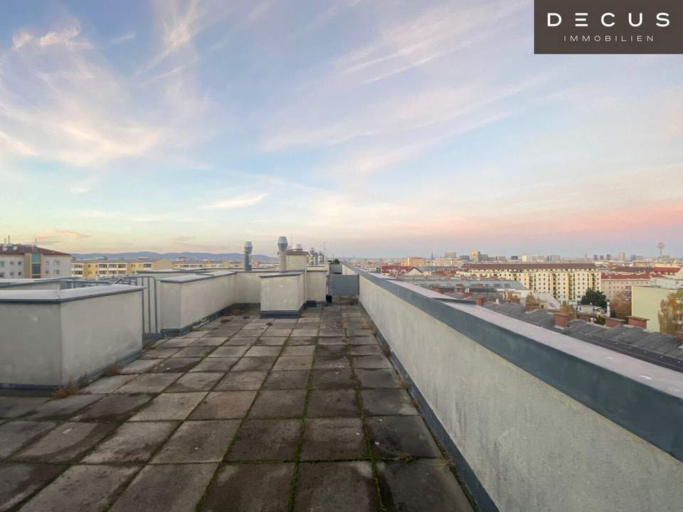 GELEGENHEIT! | PREISWERTE 2-ZIMMER-DACHGESCHOSSWOHNUNG | SOMMER AUF DER DACHTERRASSE | AB SOFORT VERFÜGBAR