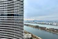 Skyline &amp; Wasserblick – Stilvolle Loggiawohnung im DC Tower 2