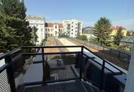 1210! Neuwertige 3 Zimmer Wohnung mit großem Balkon