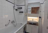 Gut geschnittene, hofseitige 2 Zimmer Neubauwohnung mit Loggia