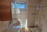 ZWEIFAMILIENHAUS MIT VIELEN MÖGLICHKEITEN UND GROSSEM GRUNDSTÜCK