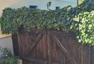 Wunderschöner Dreikanthof in Ruhelage mit Reithalle