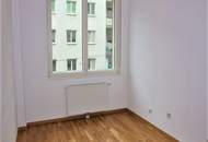 HOLBEINGASSE, 68 m2 Altbau, Wohnküche, 2 Zimmer, WG-geeignet, Komplettküche, Wannenbad, Parketten, 4. Liftstock