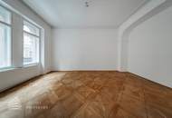 Elegante 3-Zimmer Altbauwohnung mit Balkon, Nähe Karlsplatz