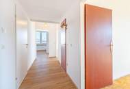 Frisch renovierte 2-3 Zimmer Wohnung mit Balkon und Tiefgaragenplatz im begehrten Salzburger Lichthaus