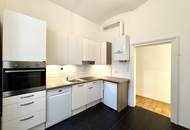 Hoflage mit Grünblick! Stilaltbau im Schottenfelder Hof in der Westbahnstraße!