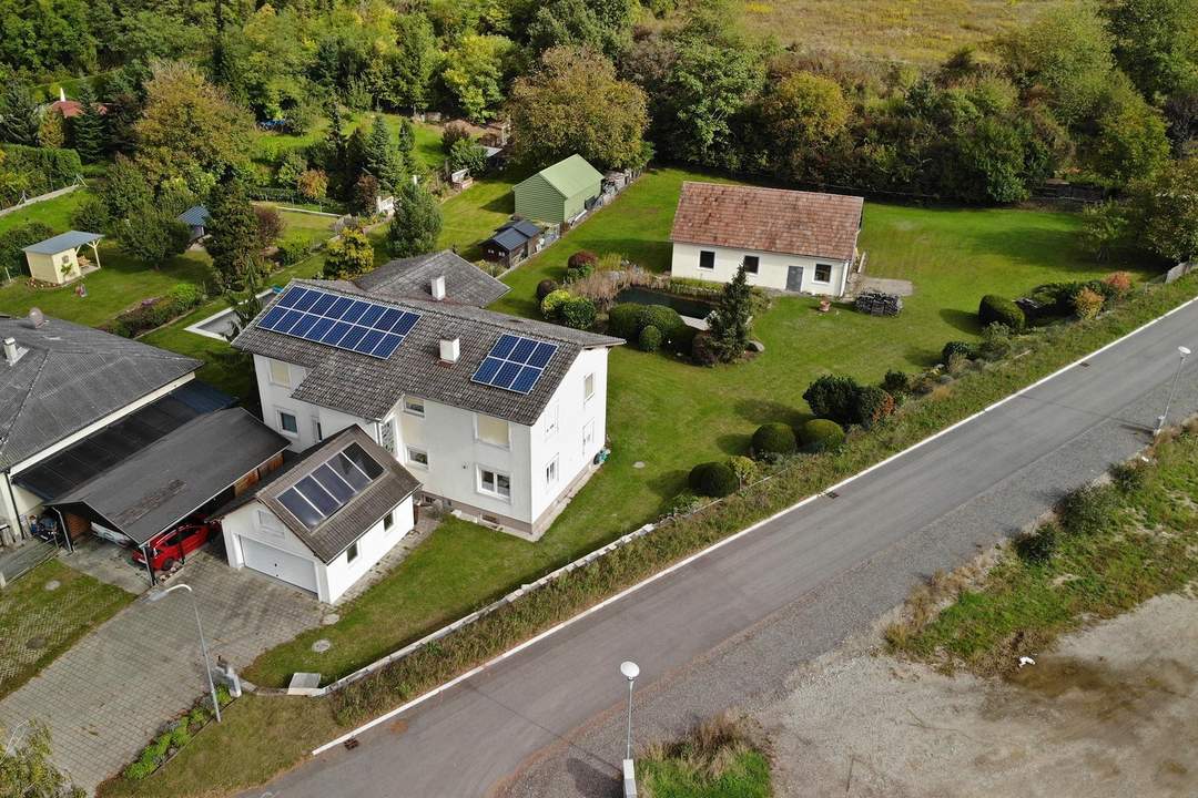 Großzügiges Ein- oder Zweifamilienhaus am Waldrand von Radlbrunn - Provisionsfrei