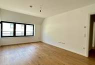 Exklusive Dachgeschosswohnung mit Grün-Blick in Top-Lage - Luxusausstattung