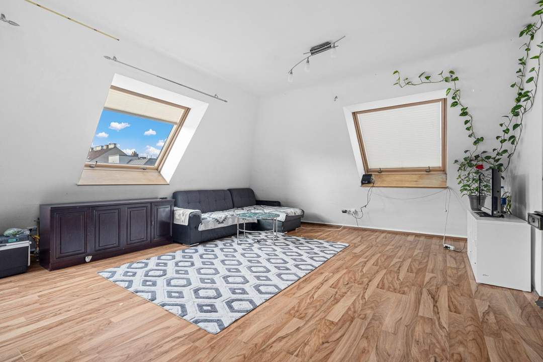 "144 m² Sanierungswohnung mit Potenzial – Buchengasse 1100 Wien"