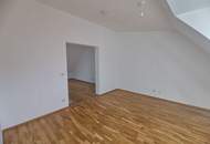 UNBEFRISTET - tolle Loggia - Helle 5-Zimmer Neubau Maisonette-Wohnung mit separater Küche, Lift, Gartennutzung und Garagenplatz optional