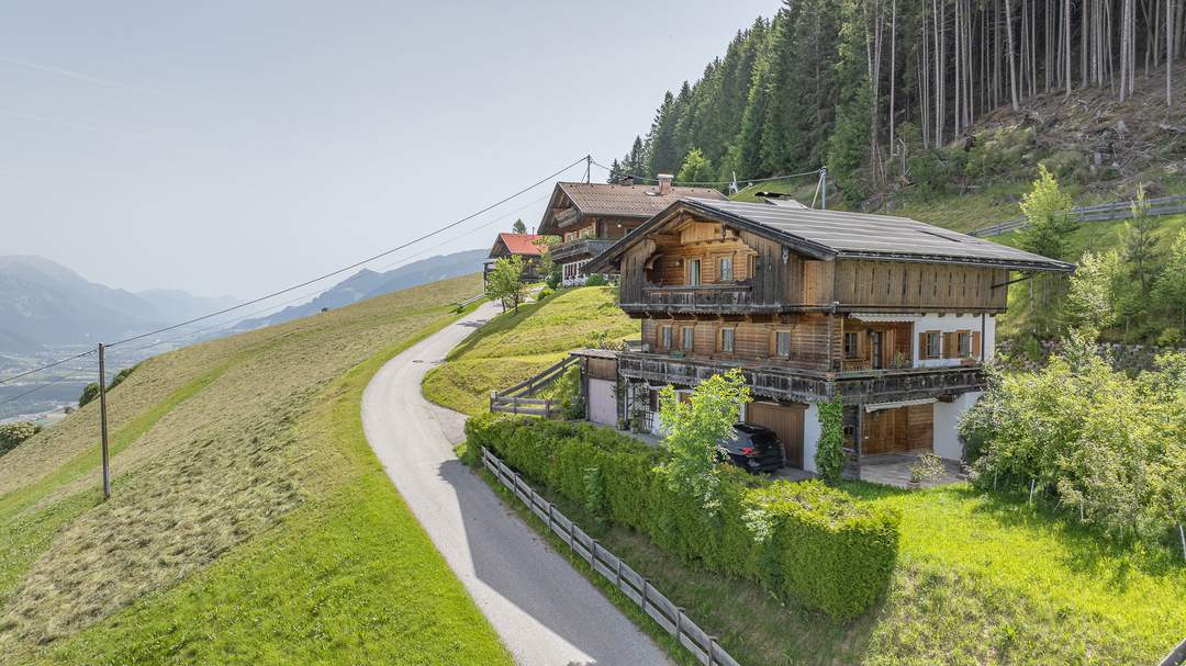 Charmantes Tirolerhaus in traumhafter Aussichtslage