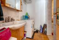 Familienfreundliches Mehrfamilienhaus mit Fernblick über Kierling – 2 Wohneinheiten mit Potenzial !