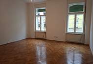 Traumhafte, helle und gut eingeteilte 83,73m² Altbauwohnung (1.OG) nähe Herz-Jesu-Kirche