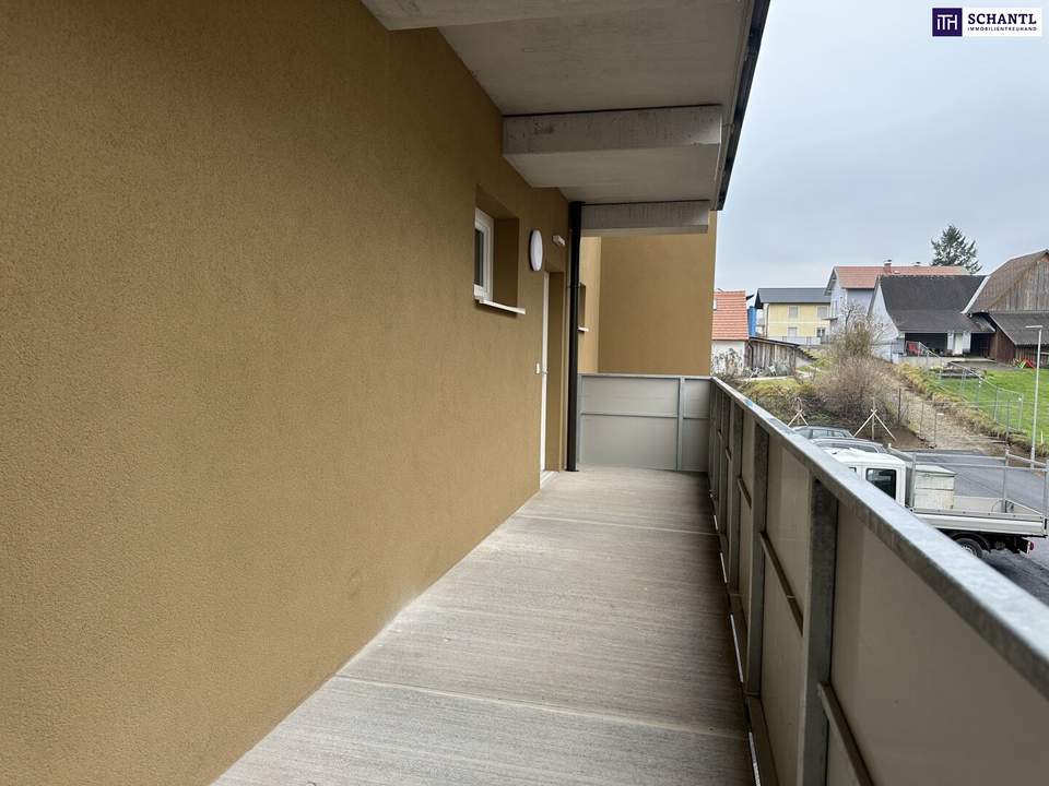 CHARMANT! Lassen Sie sich begeistern! Helle 2-Zimmer-Neubauwohnung mit großzügigem Balkon, exklusiver Tischlerküche und Tiefgaragenplatz.