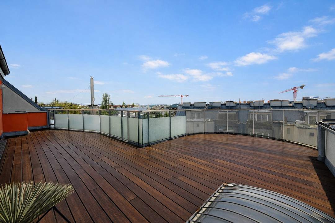 Penthouse-Maisonette mit 35 m² Terrasse auf Wohnebene &amp; Fernblick – Wohnen über den Dächern der Stadt