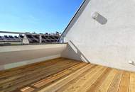 Neuer Preis! Traumhafter Blick auf das Schloss Schönbrunn - Neuer Preis! Happy to be here! Lichtdurchflutet + Super hohe Räume im Dachgeschoss + Terrasse mit Fernblick + Beste Infrastruktur und Anbindung!