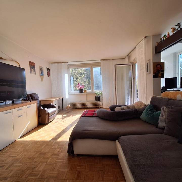 Helle, großzügige 2-Zimmerwohnung