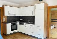 Zweifamilienhaus in ruhiger Alleinlage mit hervorragender Raumaufteilung und modernisiertem Erdgeschoss